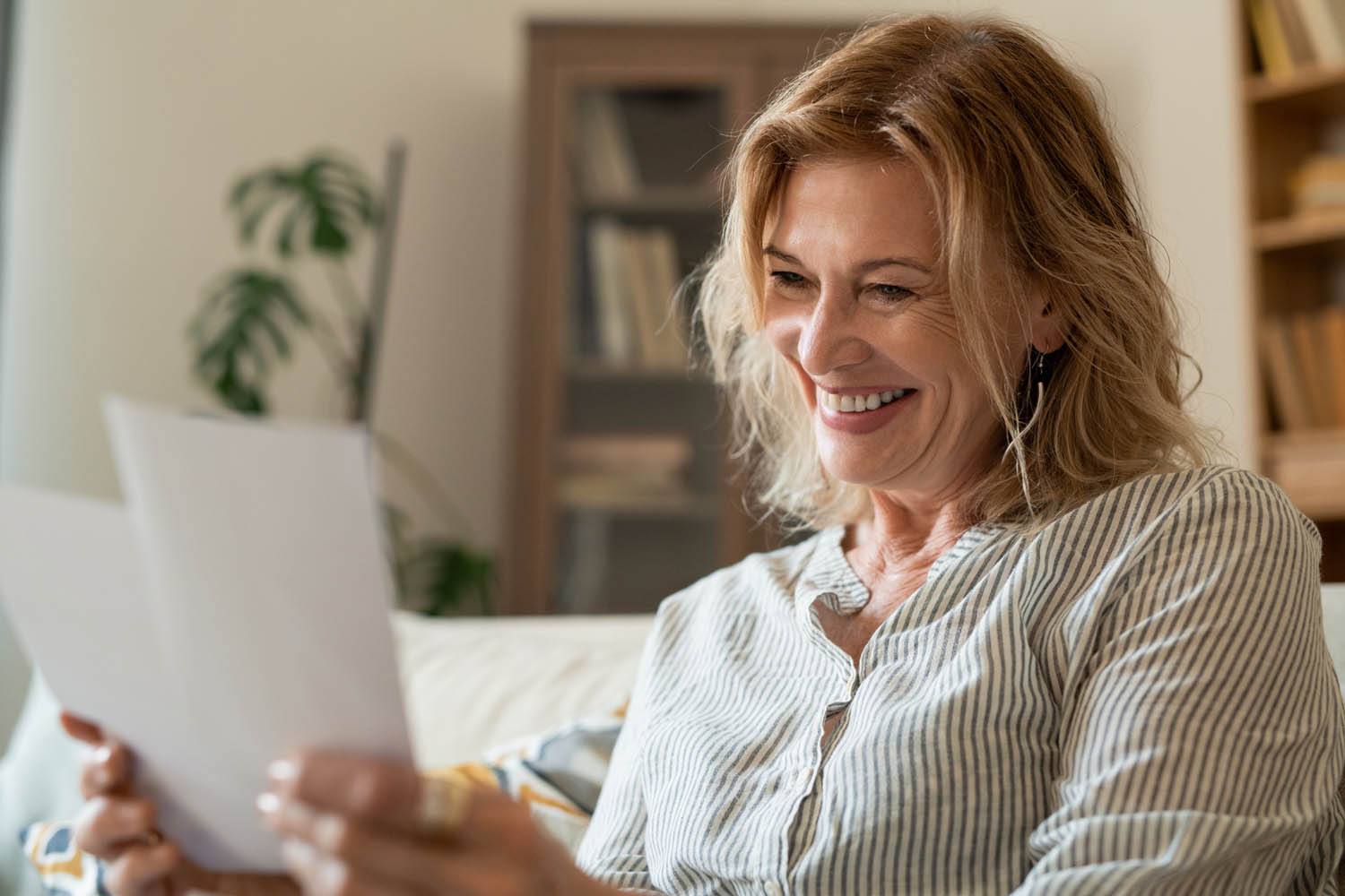 Woman reading - Menopause Highland Health - Inverness Scotland menopause healthcase clinic